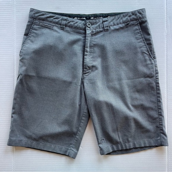 Travis Mathew Houndstooth Shorts Black And Grey Color Men Size 36 Golf Shorts - Picture 1 of 10